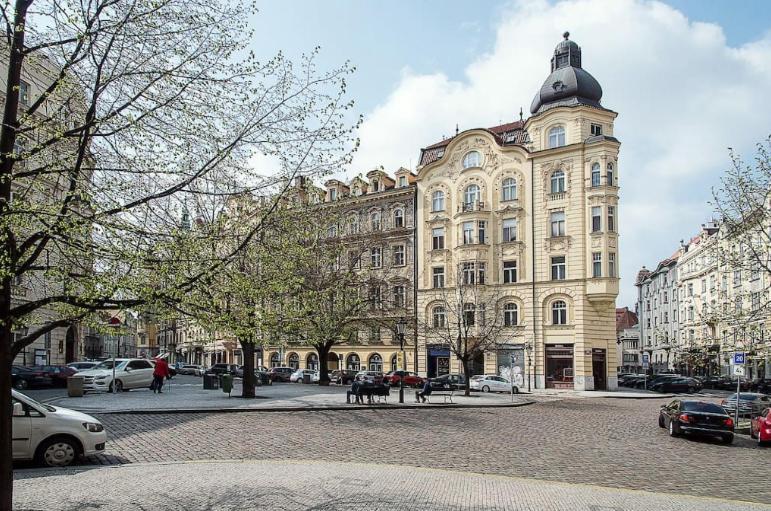 Large And Modern Apartment In The Heart Of Praha Eksteriør bilde