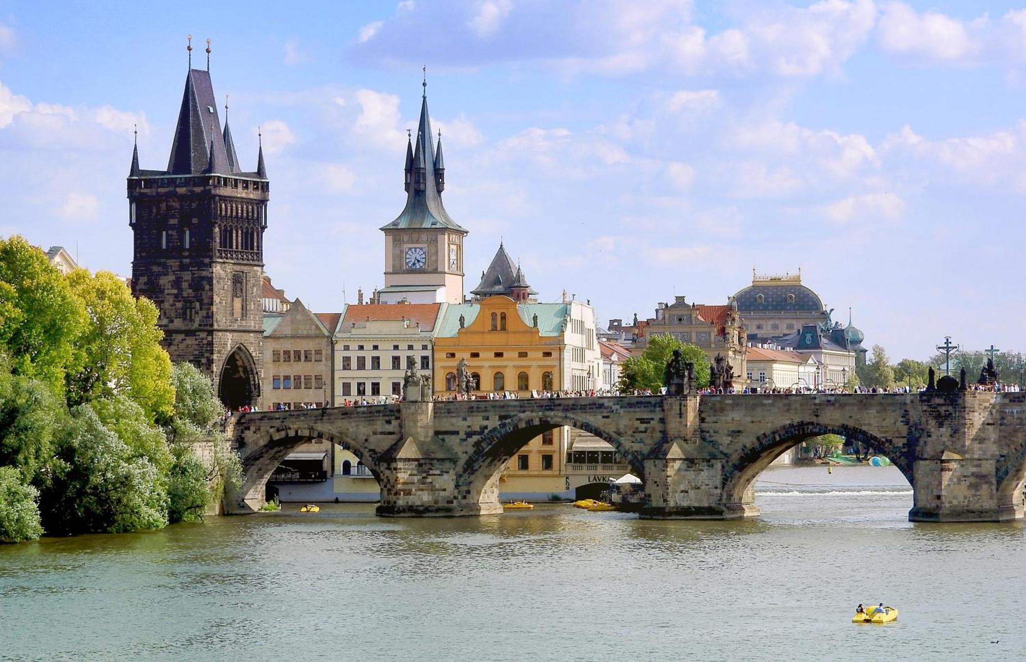 Large And Modern Apartment In The Heart Of Praha Eksteriør bilde