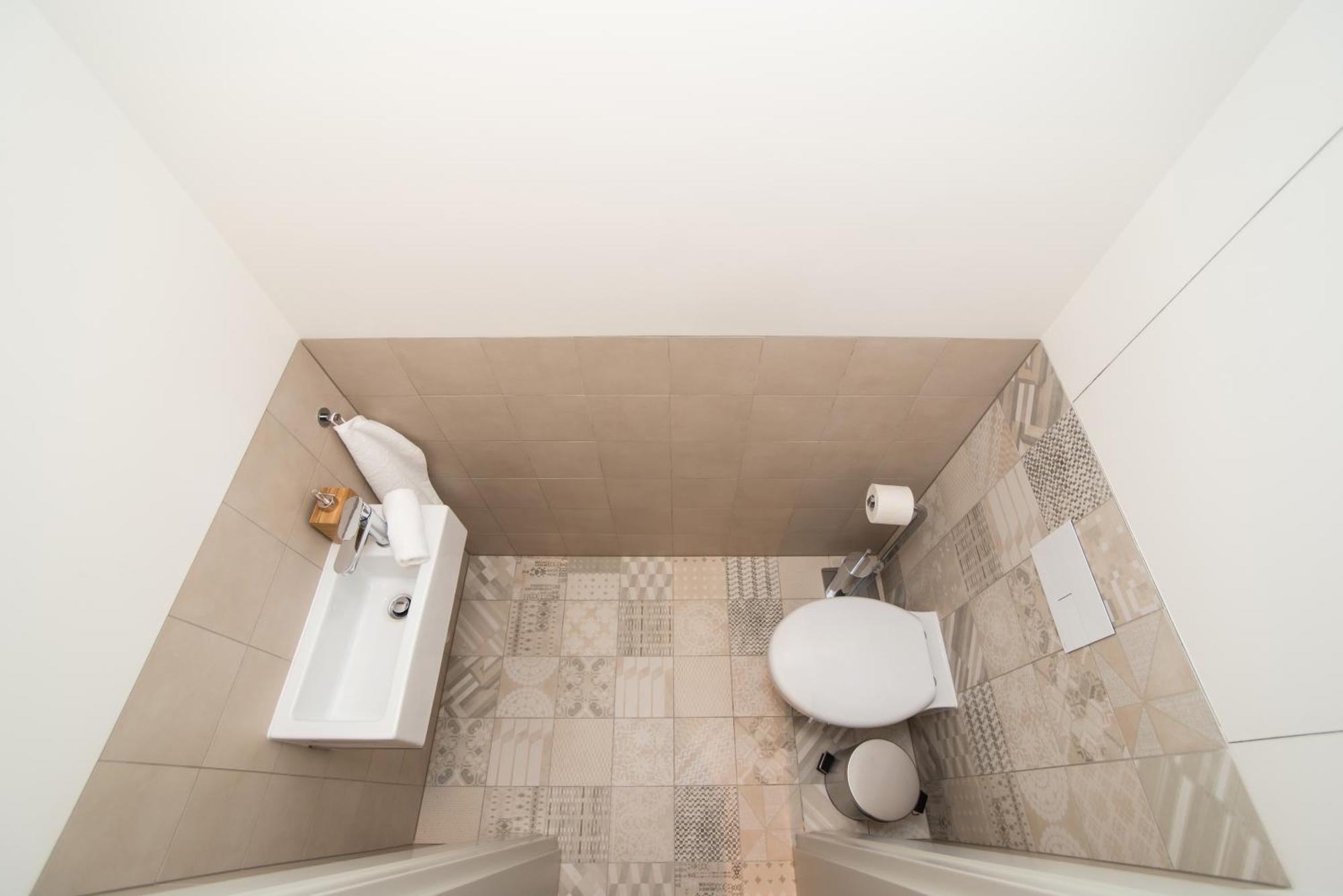 Large And Modern Apartment In The Heart Of Praha Eksteriør bilde