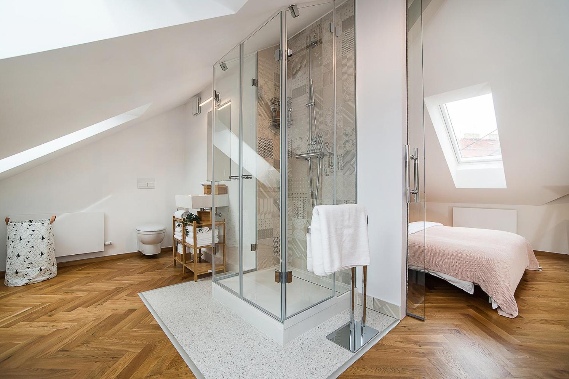 Large And Modern Apartment In The Heart Of Praha Eksteriør bilde