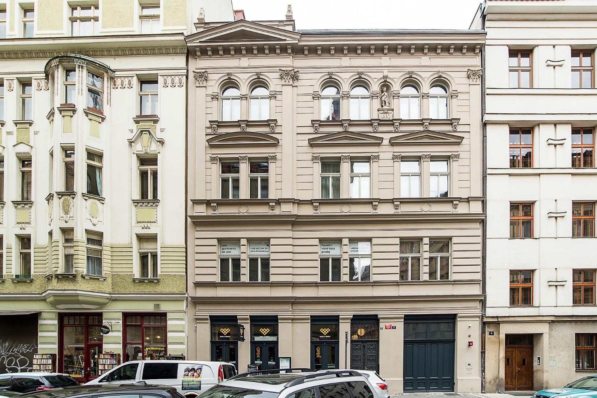 Large And Modern Apartment In The Heart Of Praha Eksteriør bilde